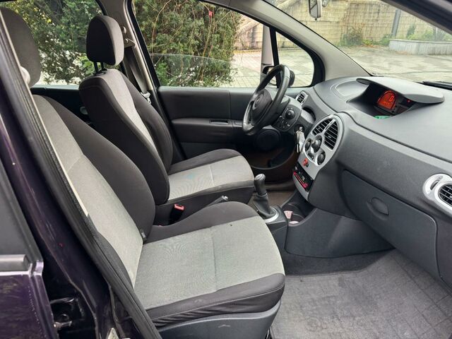 Рено Модус 2006 у Європі на Automoto.ua Синій Рено Модус, об'ємом двигуна 1.15 л та пробігом 126 тис. км за 1650 $, фото 13 на Automoto.ua