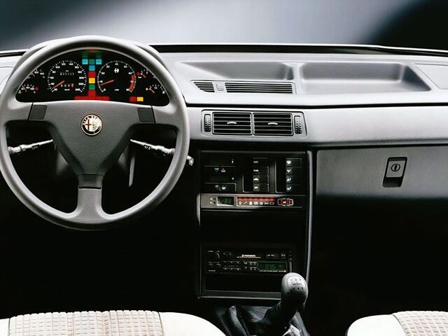 Альфа Ромео 155, Седан 1993 - 1998 Alfa  2.5 TD (167.A1A)