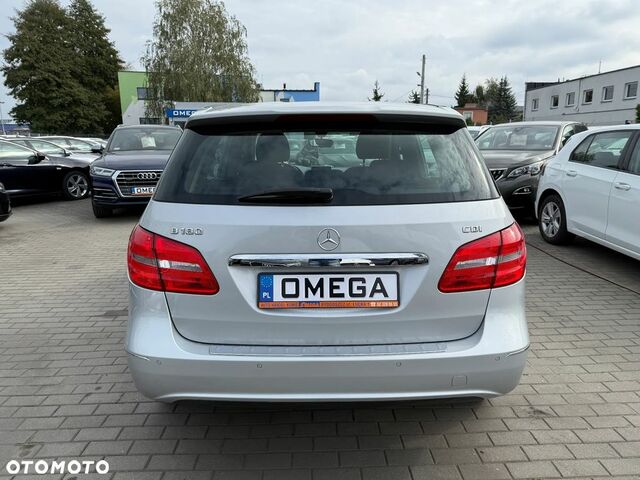 Мерседес Б-класс 2014 в Европе на Automoto.ua Серый Мерседес Б-класс, объемом двигателя 1 л и пробегом 137 тыс. км за 7870 $, фото 3 на Automoto.ua
