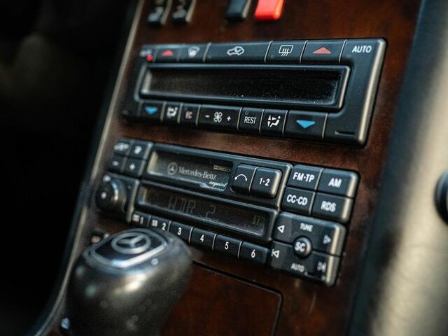 Мерседес ЦЛ 420 1996 у Європі на Automoto.ua Синій Мерседес ЦЛ 420, об'ємом двигуна 4.2 л та пробігом 83 тис. км за 27013 $, фото 18 на Automoto.ua