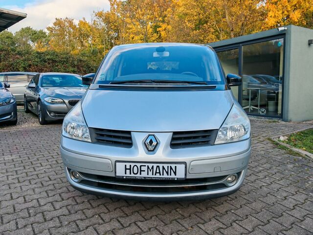 Рено Гранд Эспейс 2012 в Европе на Automoto.ua Серебряный Рено Гранд Эспейс, объемом двигателя 2 л и пробегом 257 тыс. км за 4590 $, фото 1 на Automoto.ua