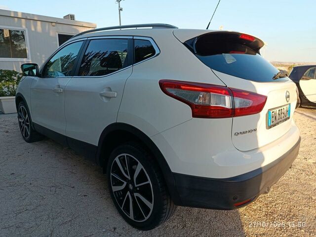 Ниссан Кашкай 2014 в Европе на Automoto.ua Белый Ниссан Кашкай, объемом двигателя 1.46 л и пробегом 202 тыс. км за 9900 $, фото 5 на Automoto.ua