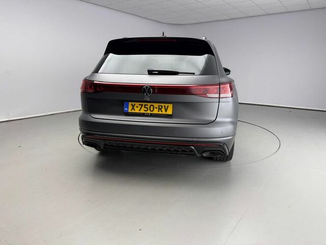 Фольксваген Туарег 2024 в Европе на Automoto.ua Серый Фольксваген Туарег, объемом двигателя 3 л и пробегом 66 тыс. км за 85020 $, фото 3 на Automoto.ua