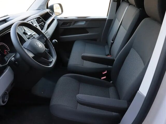 Фольксваген T6.1 Transporter 2024 в Европе на Automoto.ua Серый Фольксваген T6.1 Transporter, объемом двигателя 1.97 л и пробегом 41 тыс. км за 47890 $, фото 9 на Automoto.ua