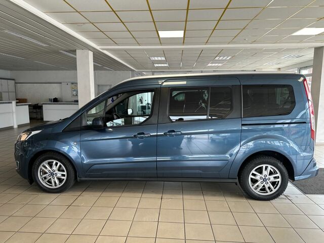 Синий Форд Grand Tourneo, объемом двигателя 1.5 л и пробегом 50 тыс. км за 26177 $, фото 7 на Automoto.ua