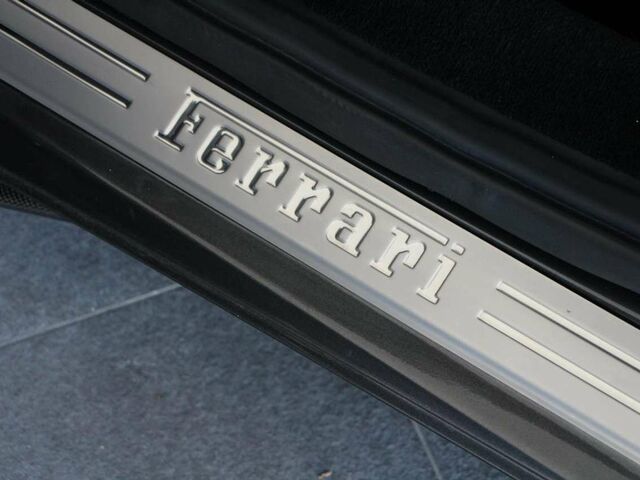 Феррари F8, объемом двигателя 3.9 л и пробегом 8 тыс. км за 419699 $, фото 31 на Automoto.ua