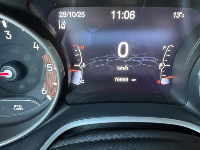 Джип Компас 2018 в Европе на Automoto.ua Белый Джип Компас, объемом двигателя 1.6 л и пробегом 70 тыс. км за 19213 $, фото 8 на Automoto.ua