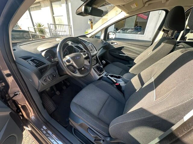 Форд Сі-Макс 2014 у Європі на Automoto.ua Коричневий Форд Сі-Макс, об'ємом двигуна 1 л та пробігом 98 тис. км за 4018 $, фото 9 на Automoto.ua