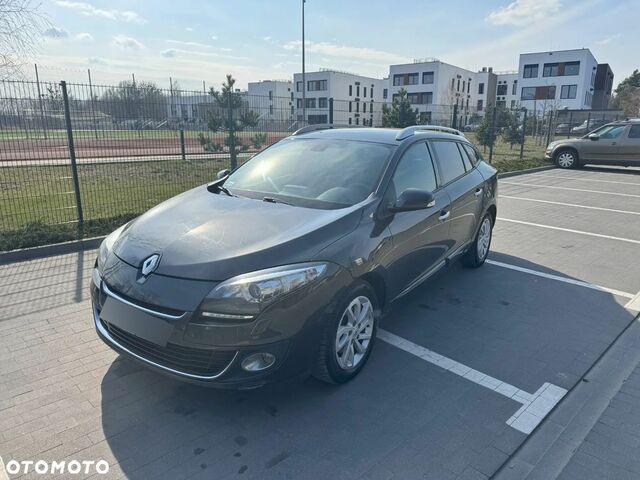 Рено Меган 2013 в Европе на Automoto.ua Серый Рено Меган, объемом двигателя 1 л и пробегом 229 тыс. км за 17000 $, фото 1 на Automoto.ua