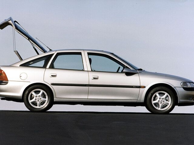 Опель Вектра, Хэтчбек 1995 - 2003 B CC 2.2 DTI 16V