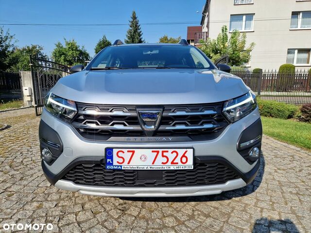 Дачія Sandero, об'ємом двигуна 1 л та пробігом 6 тис. км за 13391 $, фото 2 на Automoto.ua