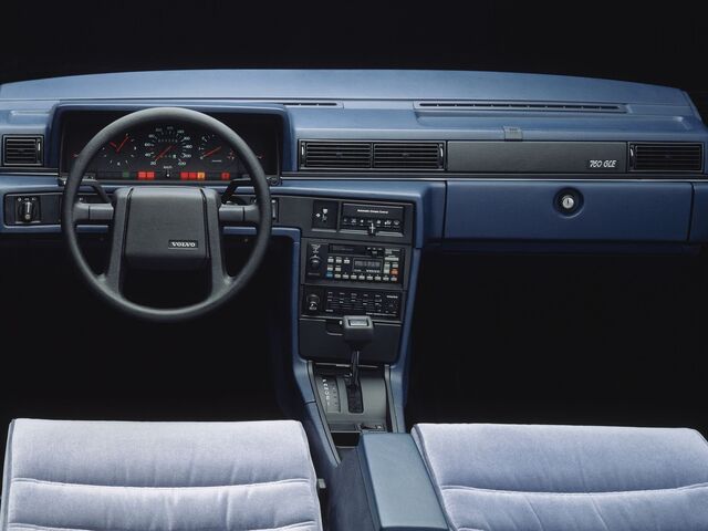 Вольво 760, Седан 1981 - 1992 (704,764) 2.8 (704)