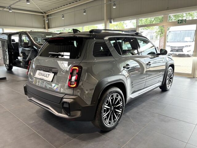 Рено R 4 2025 в Европе на Automoto.ua Серый Рено R 4, объемом двигателя 0 л и пробегом 10 тыс. км за 41438 $, фото 14 на Automoto.ua