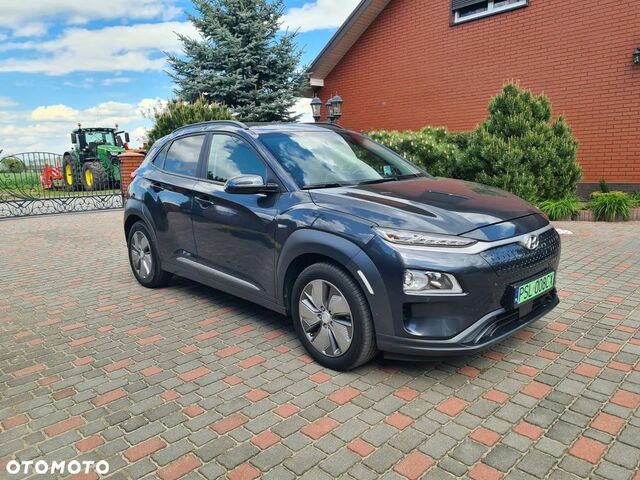 Хендай Kona, объемом двигателя 0 л и пробегом 30 тыс. км за 12937 $, фото 2 на Automoto.ua