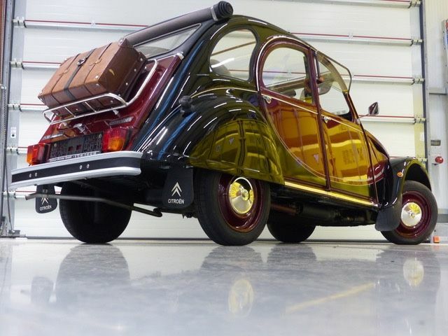 Чорний Сітроен 2CV, об'ємом двигуна 0.6 л та пробігом 100 тис. км за 16039 $, фото 1 на Automoto.ua