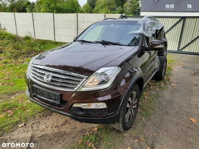 Cанг Йонг Rexton, об'ємом двигуна 2 л та пробігом 149 тис. км за 5162 $, фото 8 на Automoto.ua