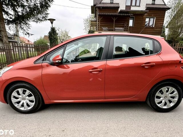 Пежо 208, об'ємом двигуна 1.2 л та пробігом 38 тис. км за 8186 $, фото 7 на Automoto.ua