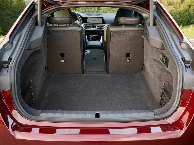 BMW 4 series 2023 багажник Грузовое пространство БМВ 4 серии 2023