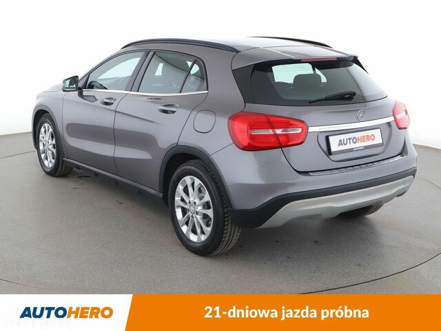Мерседес ГЛА-Класс 2014 в Европе на Automoto.ua Серый Мерседес ГЛА-Класс, объемом двигателя 1 л и пробегом 169 тыс. км за 14189 $, фото 3 на Automoto.ua