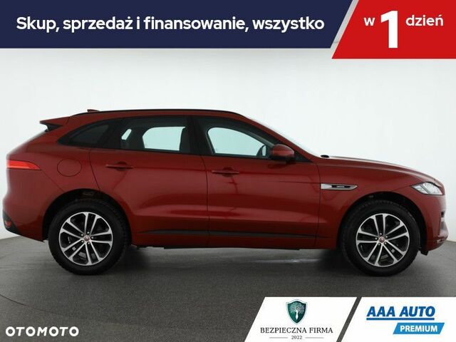 Ягуар Ф-Пейс, об'ємом двигуна 2 л та пробігом 85 тис. км за 26566 $, фото 6 на Automoto.ua