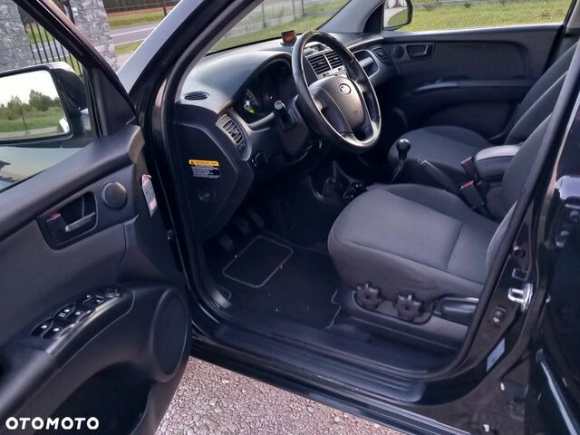 Кіа Sportage, об'ємом двигуна 1.98 л та пробігом 240 тис. км за 4082 $, фото 8 на Automoto.ua