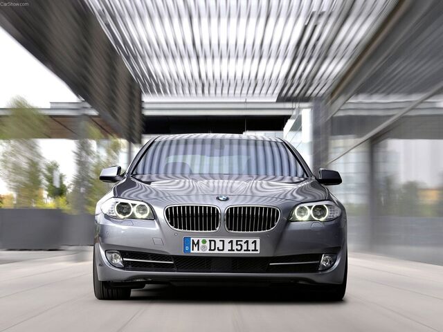 БМВ 5 Серія, Седан 2010 - н.в. 535d xDrive (F10)