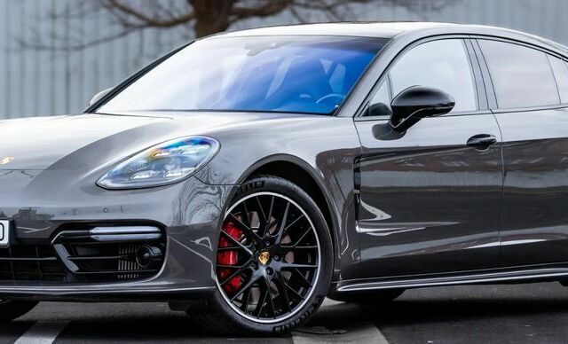 Порше Panamera, об'ємом двигуна 4 л та пробігом 109 тис. км за 90497 $, фото 1 на Automoto.ua