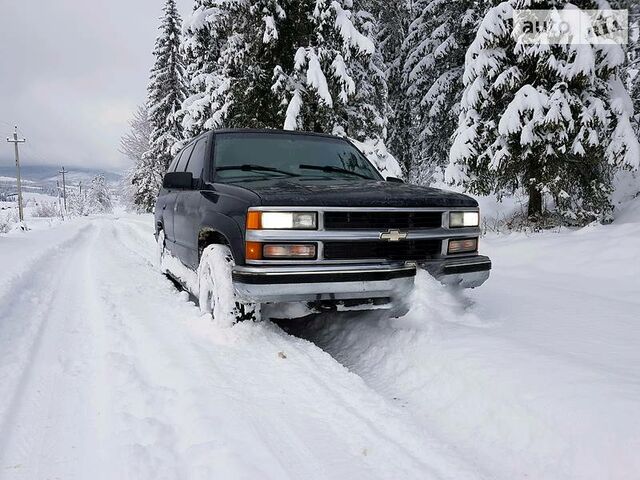 Шевроле Тахо, Позашляховик / Кросовер 1997 - 1999 (GMT410) 5.7 i V8 4WD (5 dr)