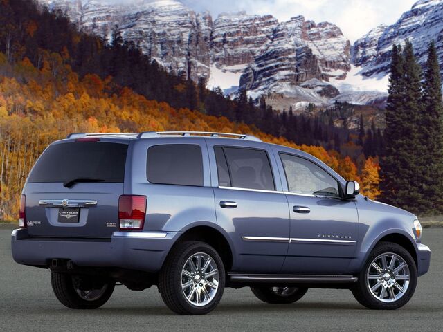 Крайслер Аспен, Внедорожник / Кроссовер 2006 - н.в. 5.7 i V8 16V