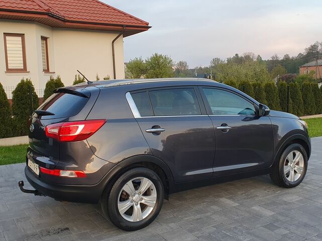 Кіа Sportage, об'ємом двигуна 2 л та пробігом 189 тис. км за 9698 $, фото 18 на Automoto.ua