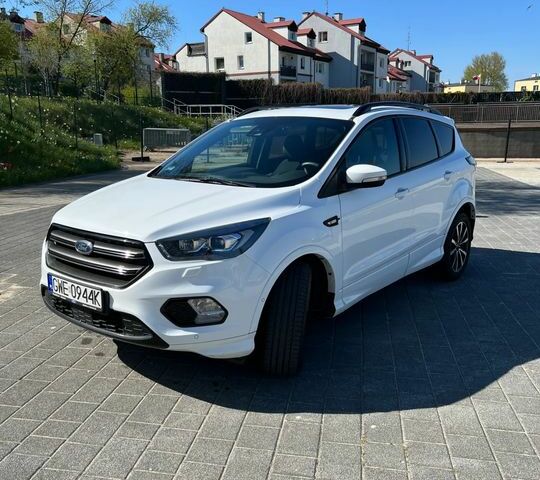 Форд Куга, объемом двигателя 1.5 л и пробегом 63 тыс. км за 20907 $, фото 1 на Automoto.ua