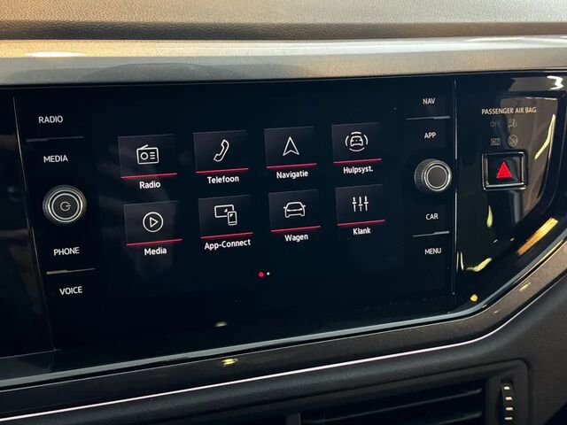 Фольксваген Polo GTI 2024 у Європі на Automoto.ua Білий Фольксваген Polo GTI, об'ємом двигуна 1.98 л та пробігом 2 тис. км за 38995 $, фото 9 на Automoto.ua