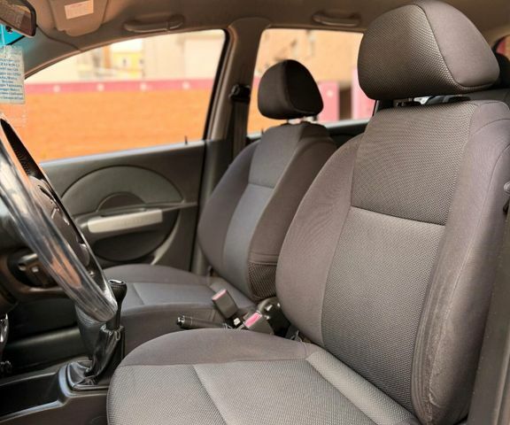 Шевроле Калос 2006 в Европе на Automoto.ua Серый Шевроле Калос, объемом двигателя 1.15 л и пробегом 77 тыс. км за 5891 $, фото 9 на Automoto.ua