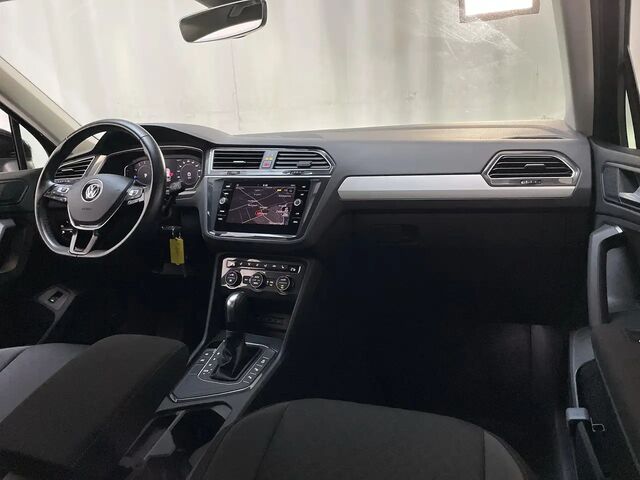 Фольксваген Тигуан 2020 в Европе на Automoto.ua Черный Фольксваген Тигуан, объемом двигателя 1.5 л и пробегом 157 тыс. км за 26151 $, фото 1 на Automoto.ua