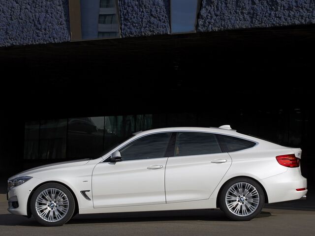 БМВ 3 Серия, Хэтчбек 2013 - н.в. GT (F34) 335i MT (306 Hp)