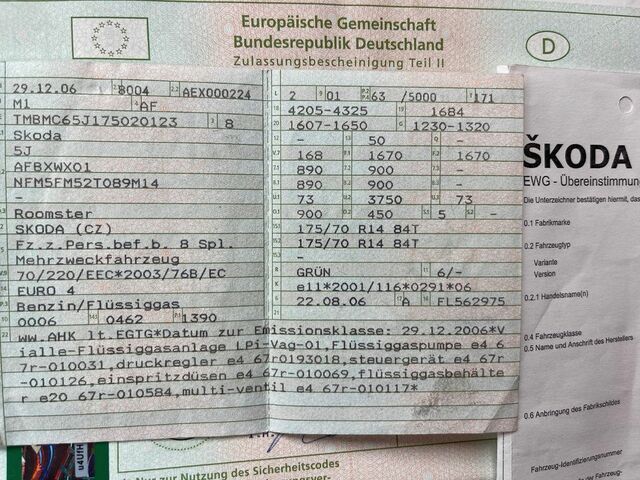 Синій Шкода Румстер, об'ємом двигуна 1.39 л та пробігом 244 тис. км за 2015 $, фото 1 на Automoto.ua