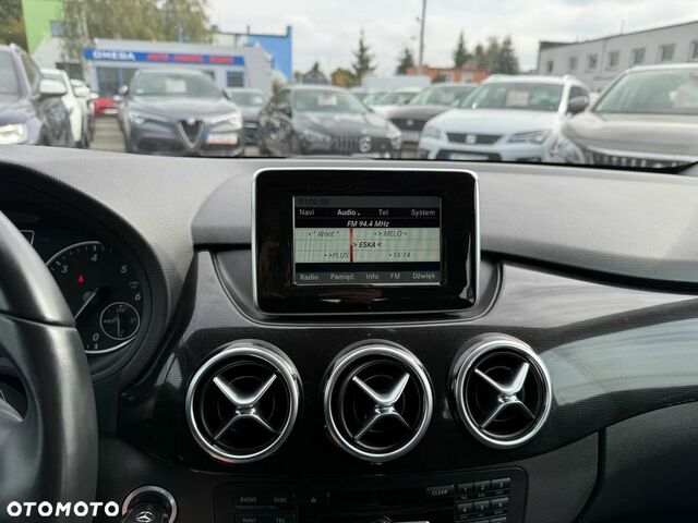 Мерседес Б-класс 2014 в Европе на Automoto.ua Серый Мерседес Б-класс, объемом двигателя 1 л и пробегом 137 тыс. км за 7870 $, фото 11 на Automoto.ua