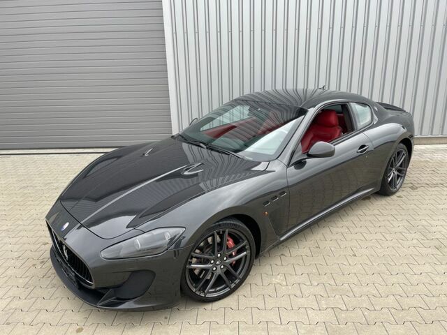 Сірий Мазераті Granturismo, об'ємом двигуна 4.69 л та пробігом 98 тис. км за 56307 $, фото 3 на Automoto.ua