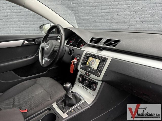 Фольксваген Пассат Варіант 2012 у Європі на Automoto.ua Сірий Фольксваген Пассат Варіант, об'ємом двигуна 1.6 л та пробігом 374 тис. км за 5258 $, фото 14 на Automoto.ua