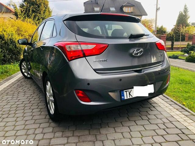 Хендай i30, об'ємом двигуна 1.4 л та пробігом 170 тис. км за 6458 $, фото 2 на Automoto.ua