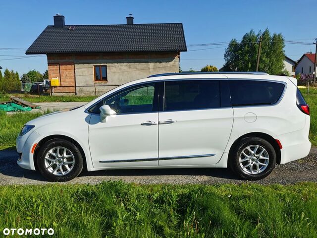 Крайслер Pacifica, об'ємом двигуна 3.6 л та пробігом 197 тис. км за 21274 $, фото 8 на Automoto.ua