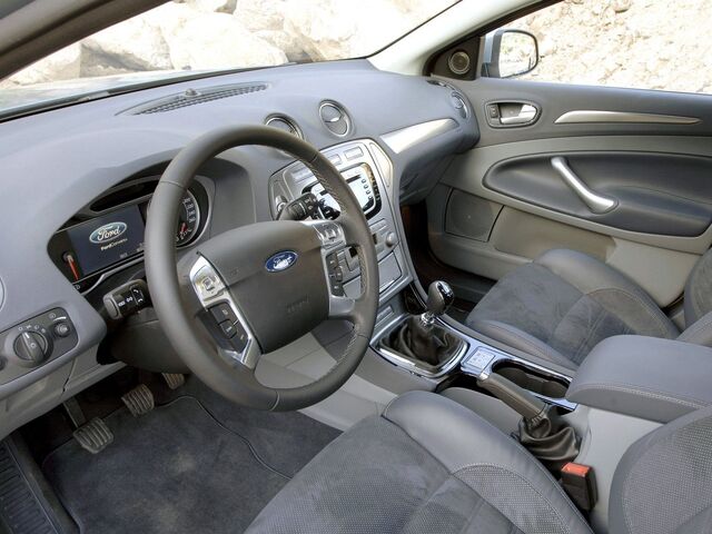 Форд Мондео, Хетчбек 2007 - 2013 IV Hatchback 2.3 i 16V (161)