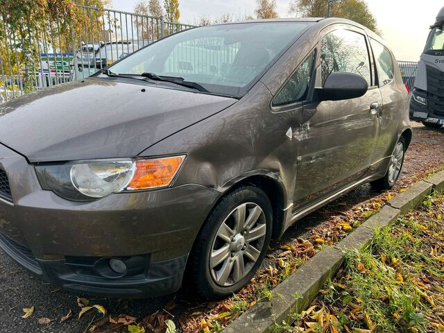 Міцубісі Кольт 2013 у Європі на Automoto.ua Коричневий Міцубісі Кольт, об'ємом двигуна 0 л та пробігом 67 тис. км за 1700 $, фото 4 на Automoto.ua