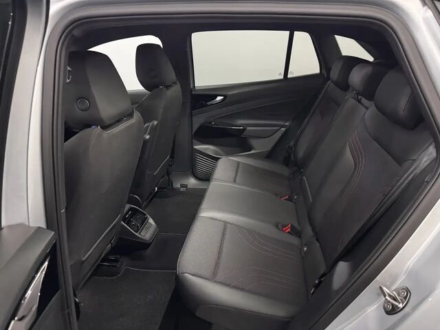 Фольксваген ID.4 2023 в Европе на Automoto.ua Серый Фольксваген ID.4, объемом двигателя 0 л и пробегом 19 тыс. км за 46732 $, фото 8 на Automoto.ua