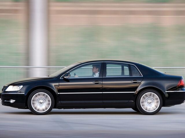 Фольксваген Фаетон, Седан 2002 - н.в. 4,2 V8 Long  4Motion