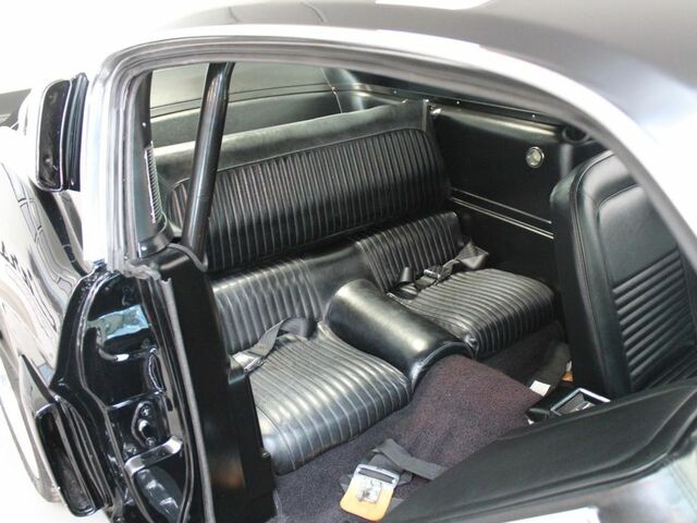 Черный Форд Мустанг, объемом двигателя 4.6 л и пробегом 45 тыс. км за 86006 $, фото 9 на Automoto.ua