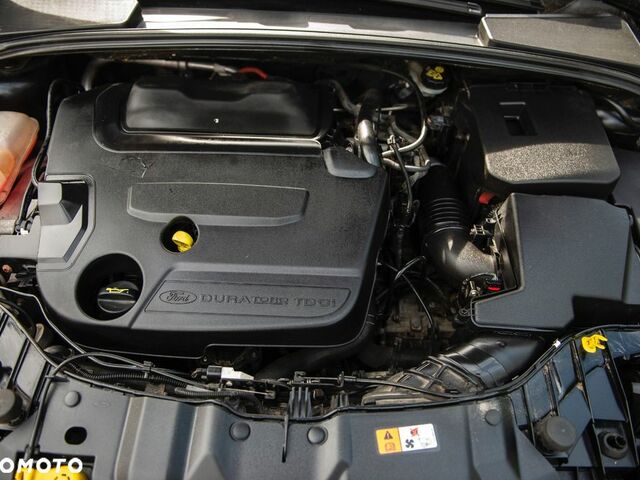 Форд Фокус, об'ємом двигуна 2 л та пробігом 186 тис. км за 6026 $, фото 38 на Automoto.ua