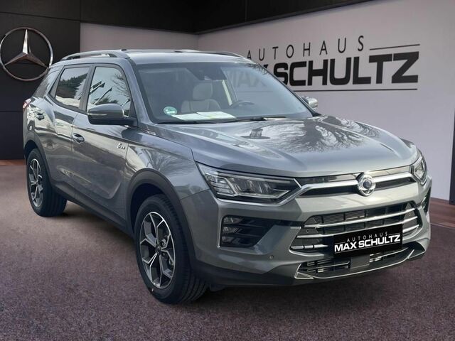 Сірий Cанг Йонг Korando, об'ємом двигуна 1.6 л та пробігом 49 тис. км за 27183 $, фото 1 на Automoto.ua