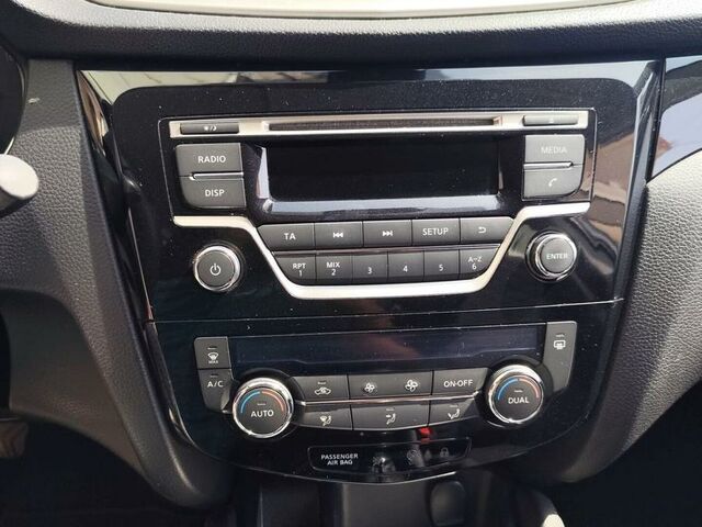 Ніссан Кашкай 2014 у Європі на Automoto.ua Білий Ніссан Кашкай, об'ємом двигуна 1.46 л та пробігом 162 тис. км за 10490 $, фото 7 на Automoto.ua