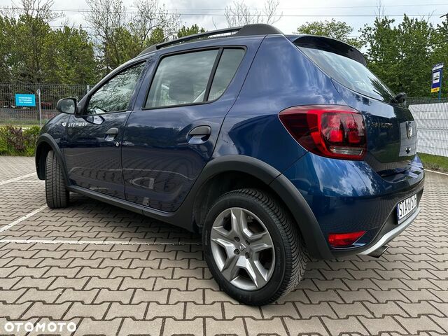 Дачия Sandero StepWay, объемом двигателя 0.9 л и пробегом 75 тыс. км за 7300 $, фото 9 на Automoto.ua